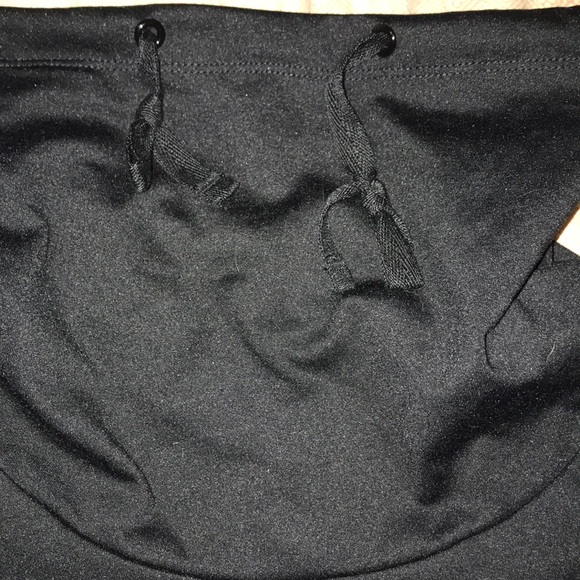 Fabletics black turtleneck pullover - Picture 4 of 5